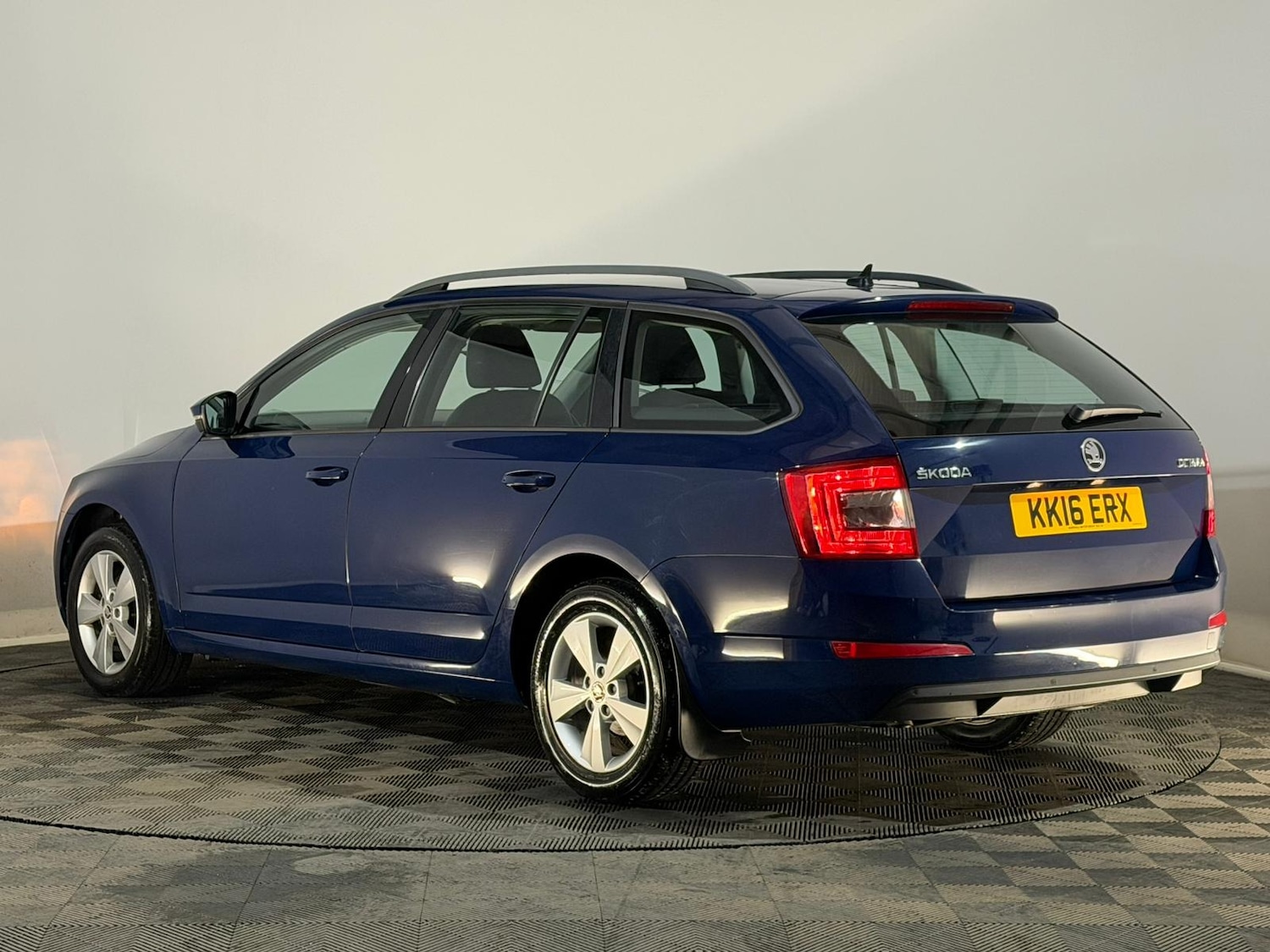 Used Skoda Octavia 2016 for sale - 77125244: Photo 2