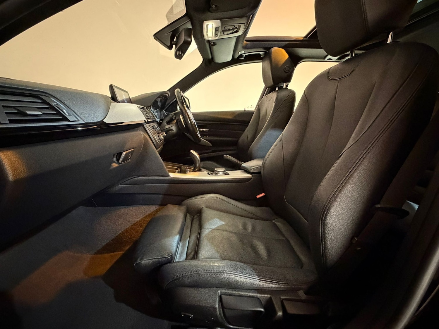 Used BMW 3 Series 2015 for sale - 77125772: Photo 17