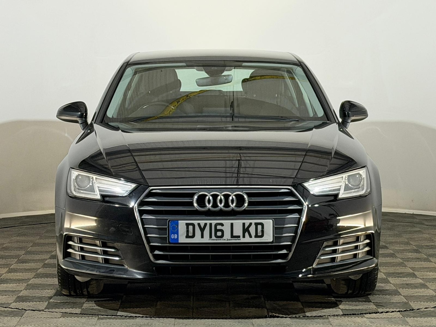 Used Audi A4 2016 for sale - 78216213: Photo 2