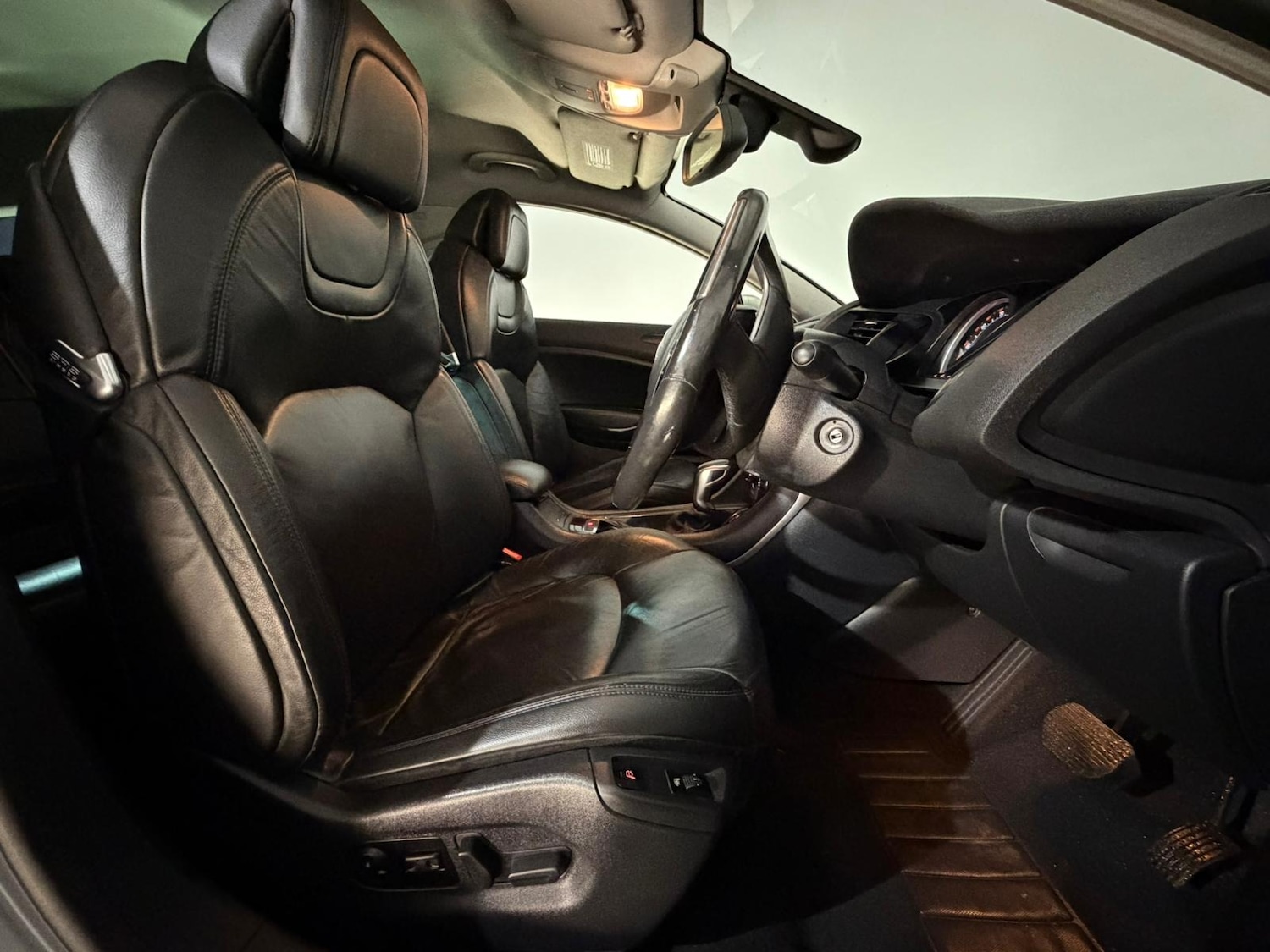 Used Citroen C5 2012 for sale - 76618556: Photo 16