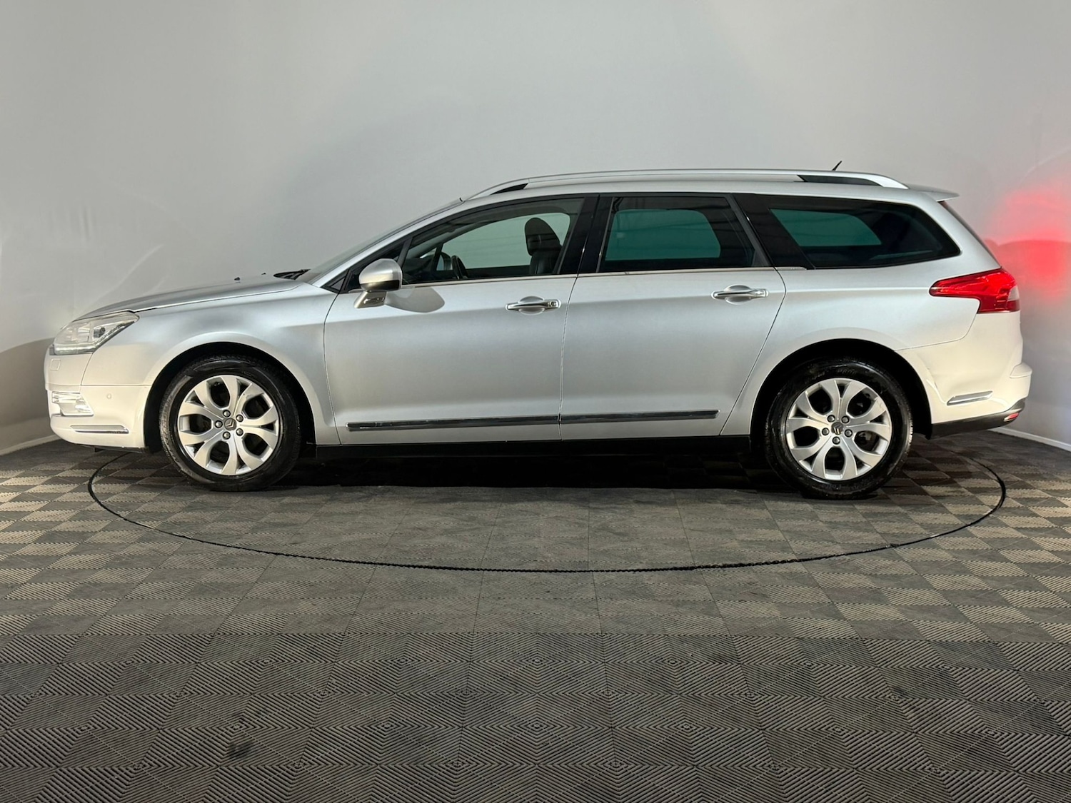 Used Citroen C5 2012 for sale - 76618556: Photo 5