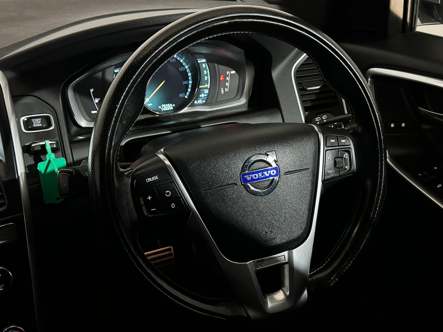 Used Volvo XC60 2014 for sale - 76017918: Photo 13