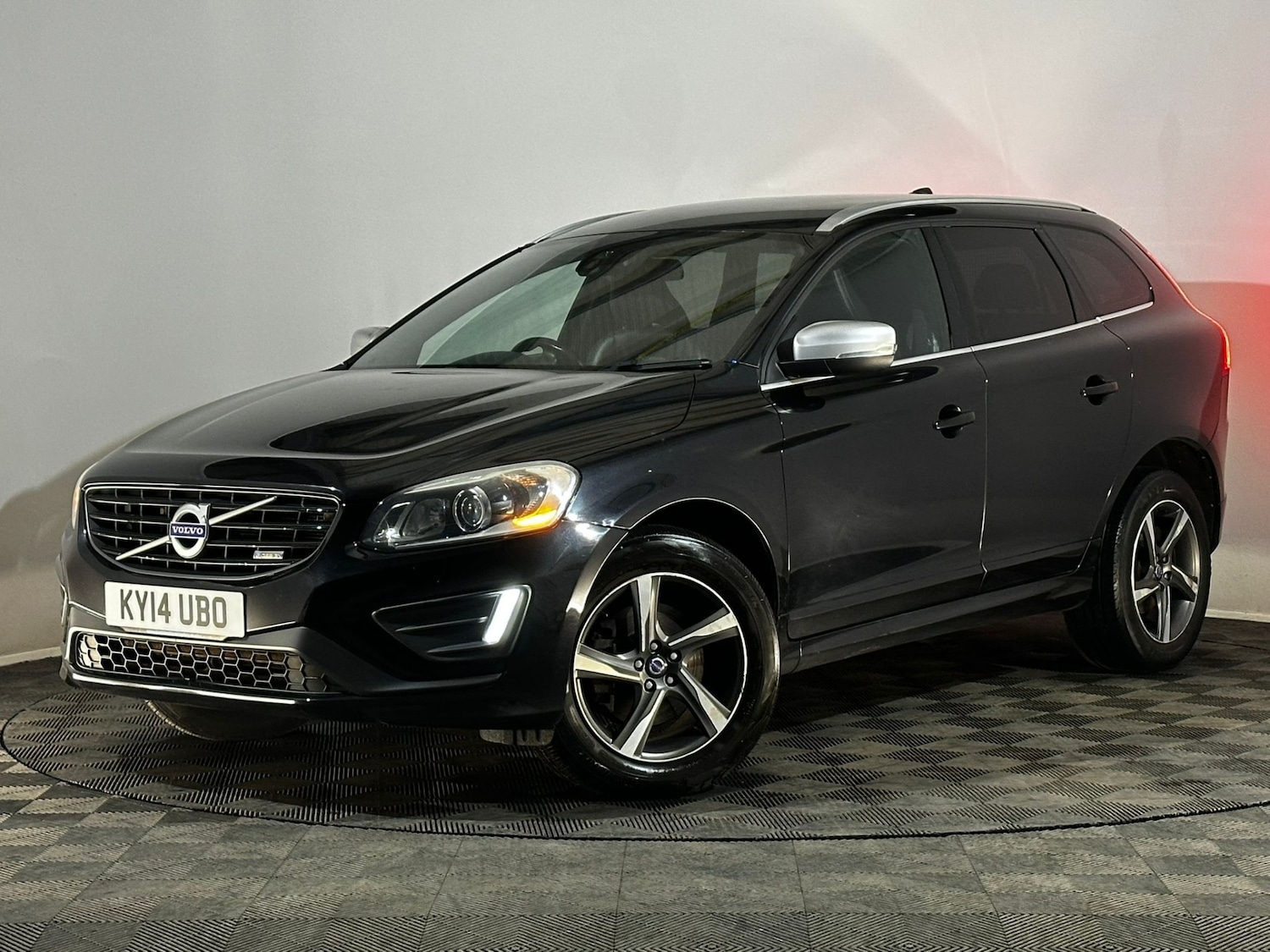 Used Volvo XC60 2014 for sale - 76017918: Photo 3