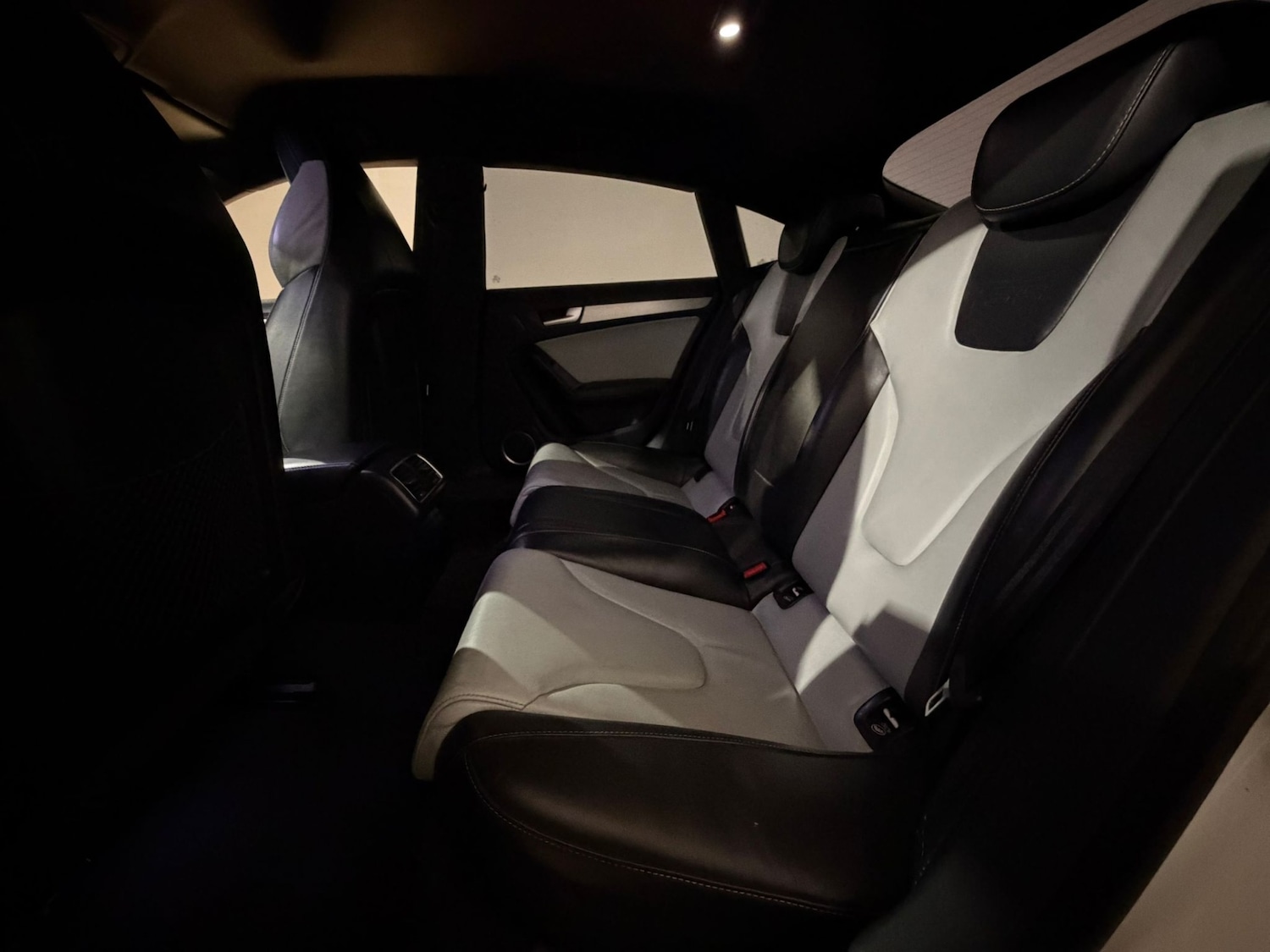 Used Audi A5 2010 for sale - 77950786: Photo 19