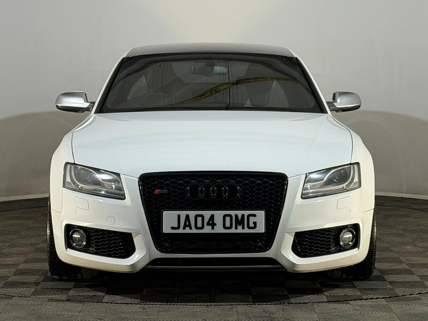 Used Audi A5 2010 for sale - 77950786: Photo 2