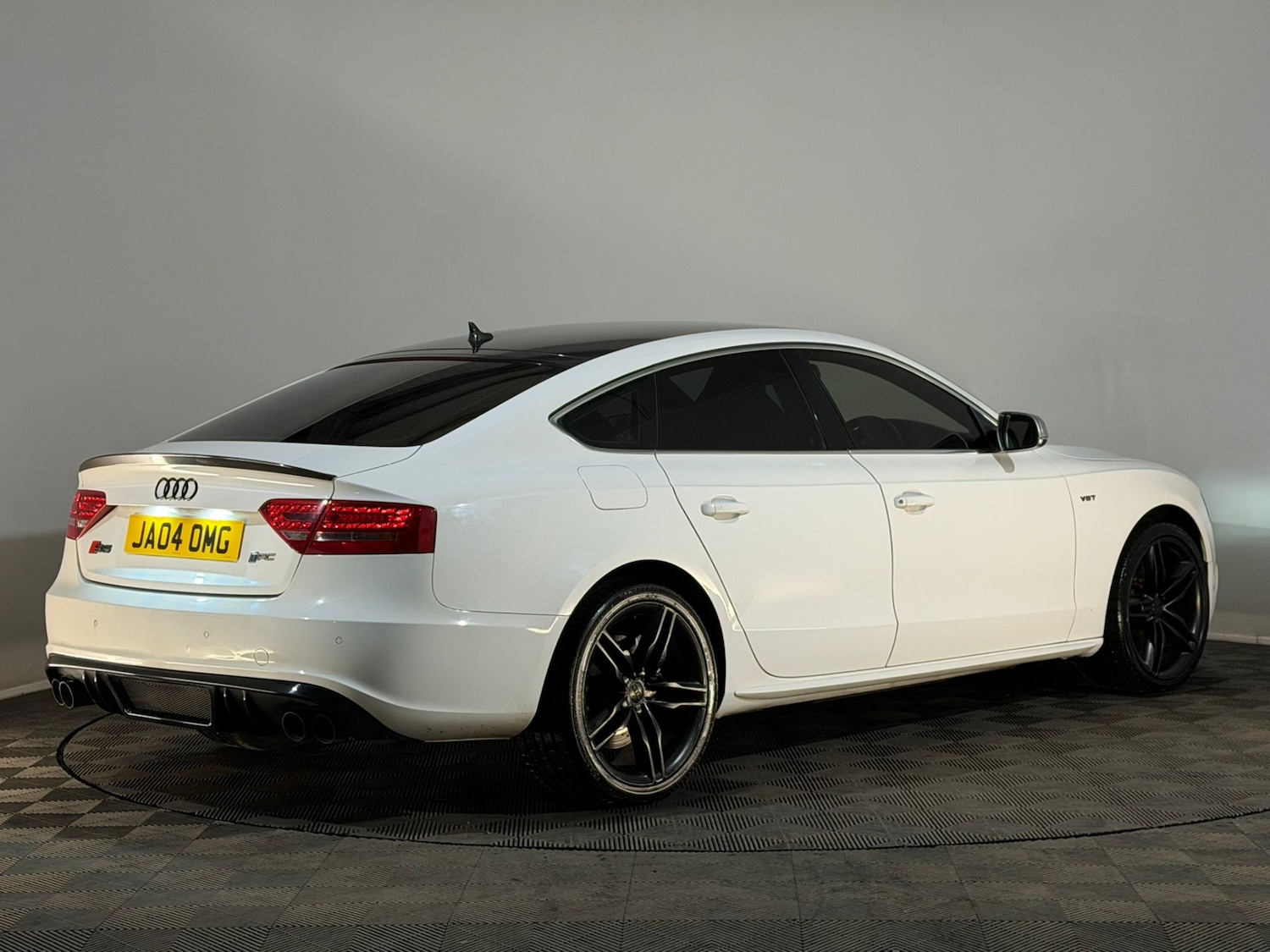 Used Audi A5 2010 for sale - 77950786: Photo 6