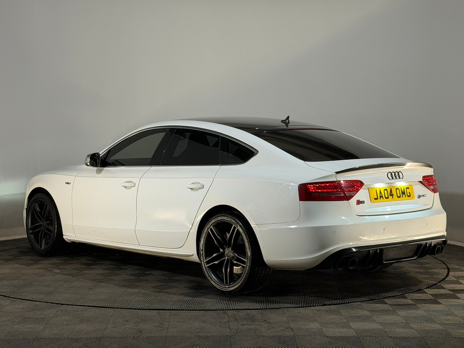 Used Audi A5 2010 for sale - 77950786: Photo 9