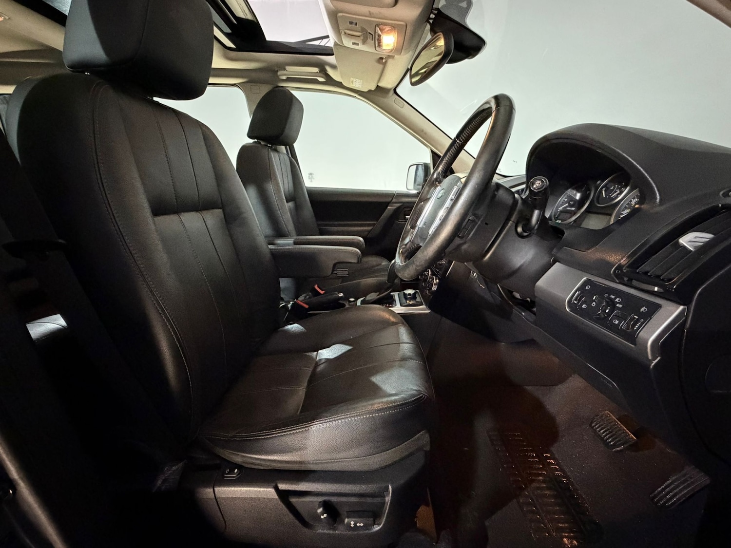 Used Land Rover Freelander 2012 for sale - 76477364: Photo 17