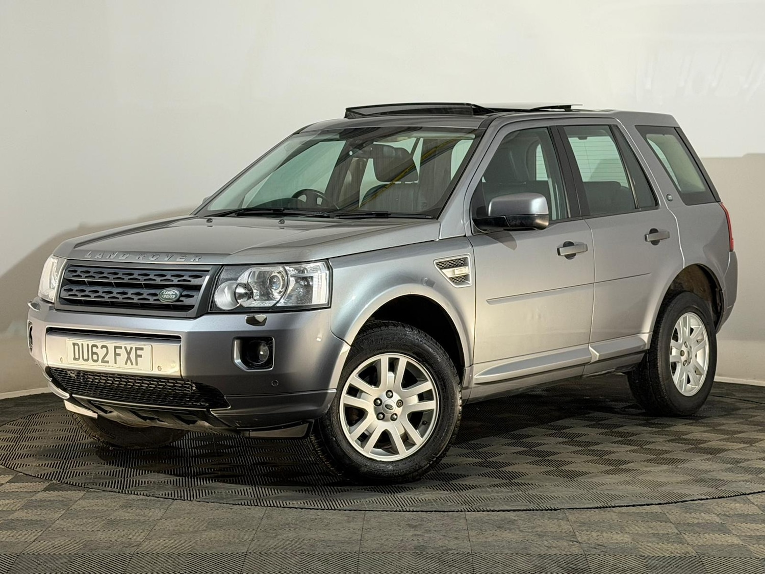 Used Land Rover Freelander 2012 for sale - 76477364: Photo 3