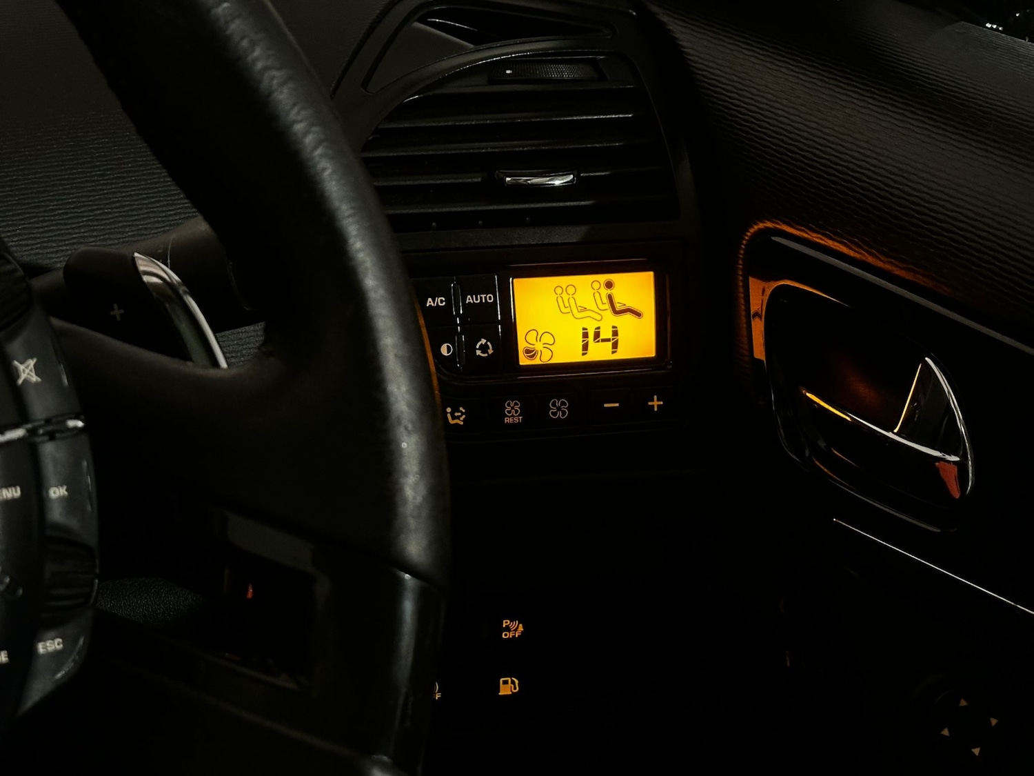 Used Citroen C4 Grand Picasso 2011 for sale - 76045636: Photo 20