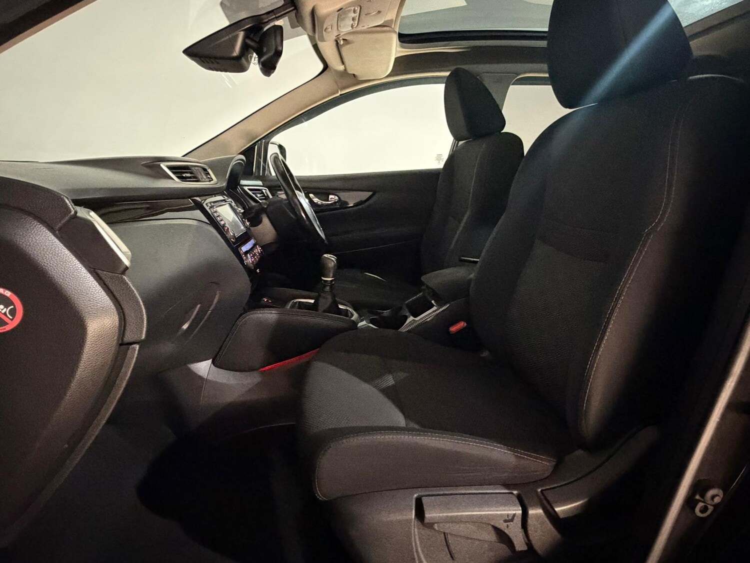 Used Nissan Qashqai 2015 for sale - 77951629: Photo 14