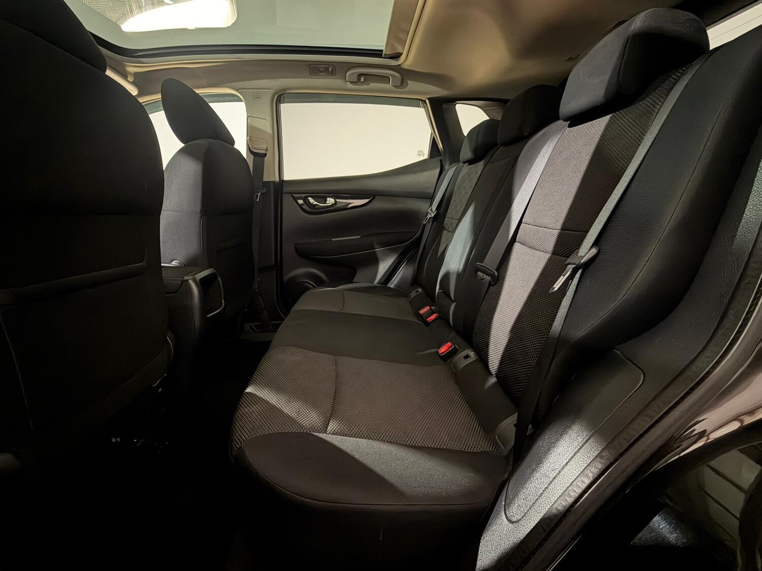 Used Nissan Qashqai 2015 for sale - 77951629: Photo 16