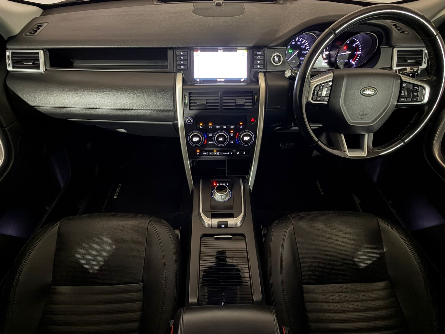 Used Land Rover Discovery Sport 2015 for sale - 78137190: Photo 10