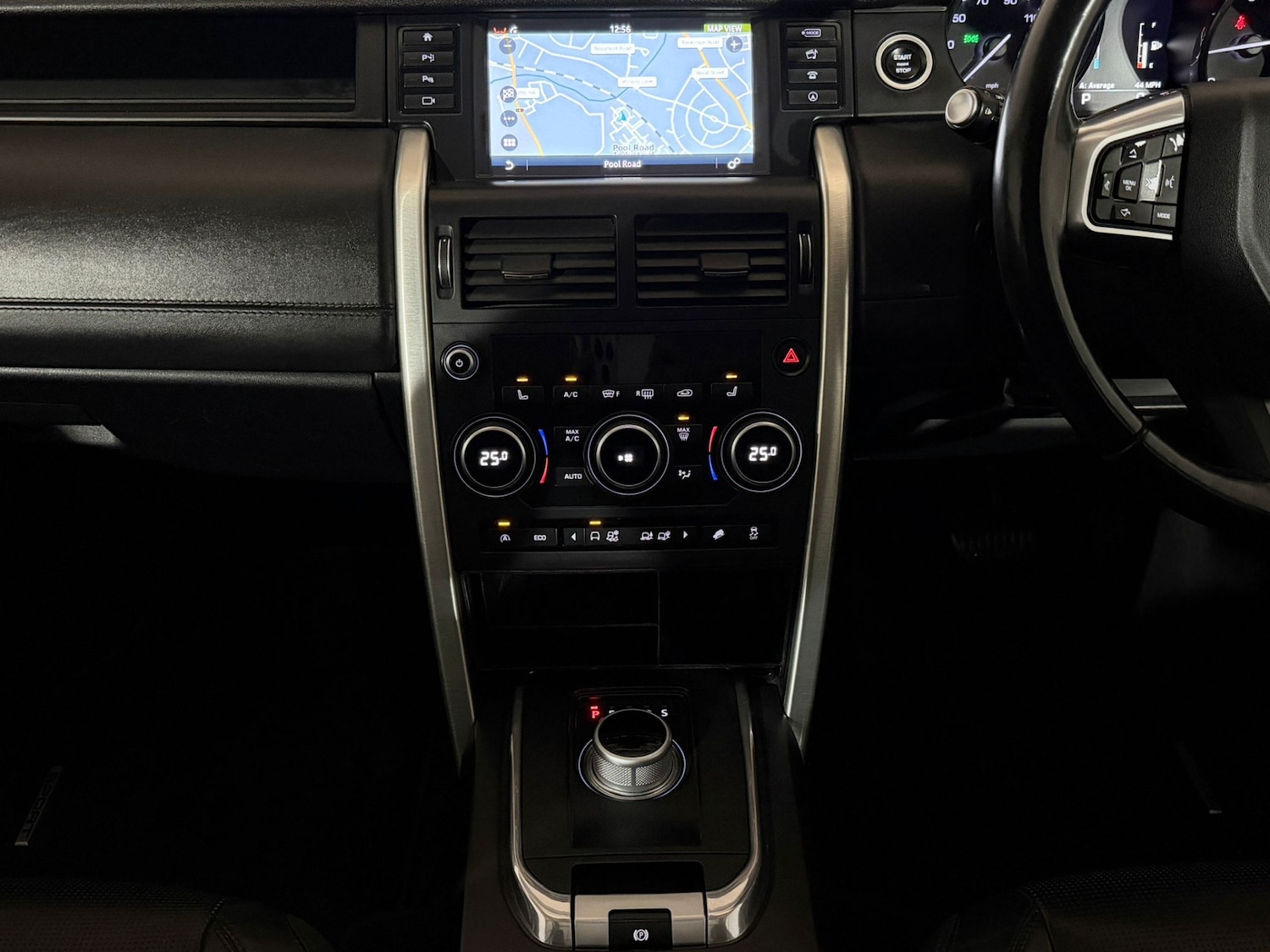 Used Land Rover Discovery Sport 2015 for sale - 78137190: Photo 13