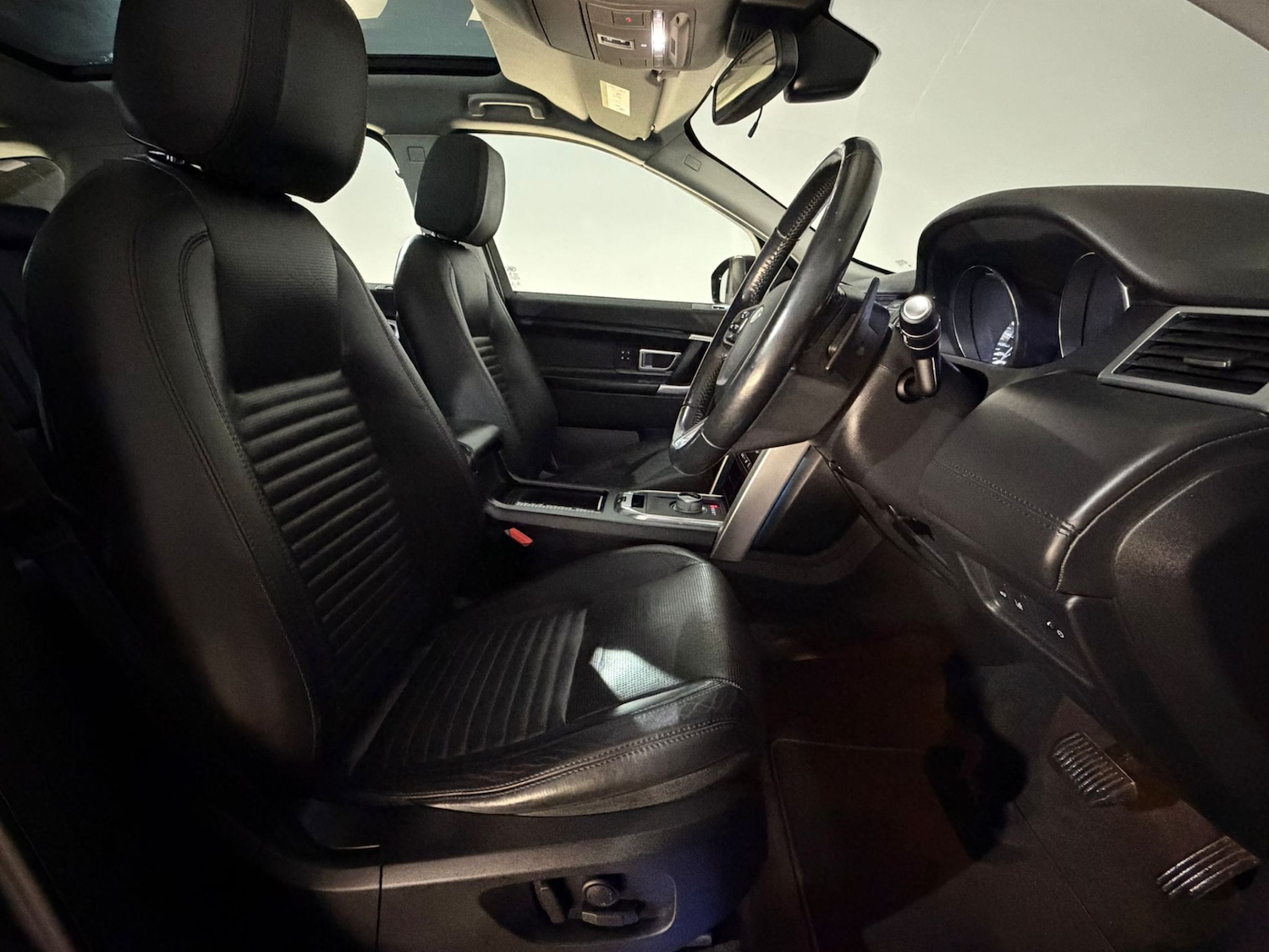 Used Land Rover Discovery Sport 2015 for sale - 78137190: Photo 16