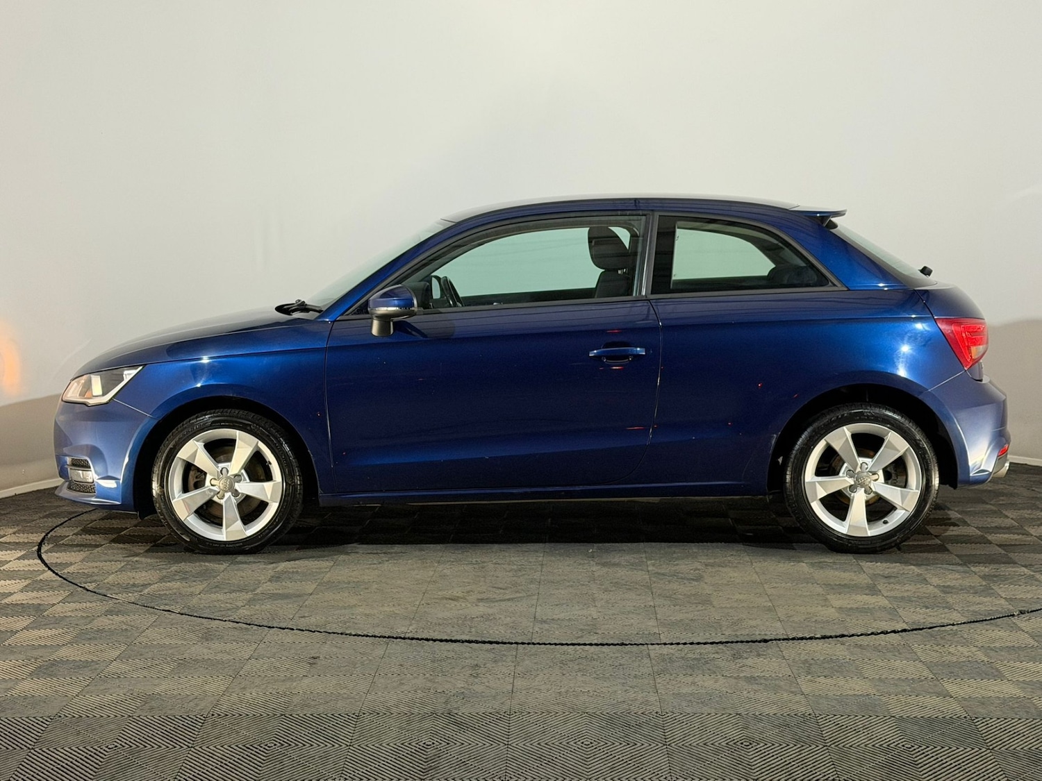 Used Audi A1 2015 for sale - 76277007: Photo 5
