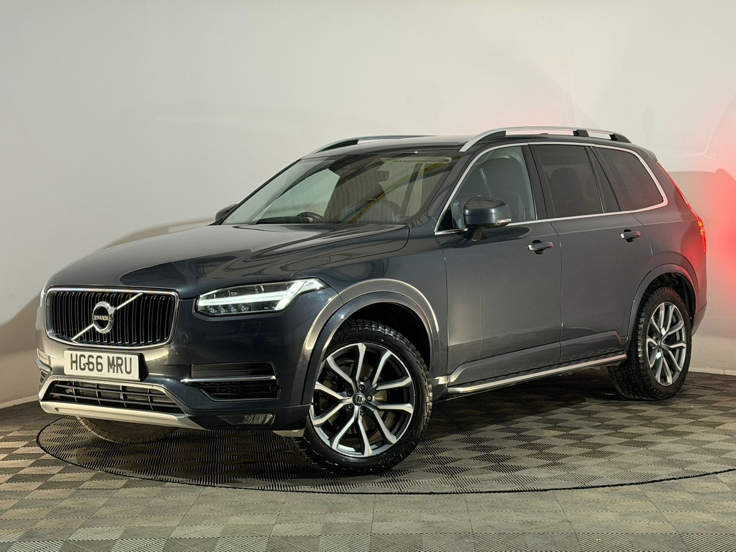 Used Volvo XC90 2017 for sale - 78048993: Photo 3