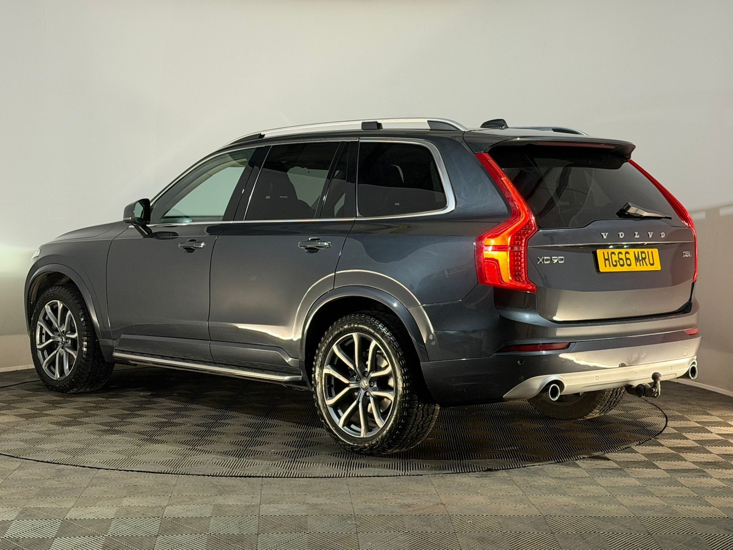 Used Volvo XC90 2017 for sale - 78048993: Photo 9