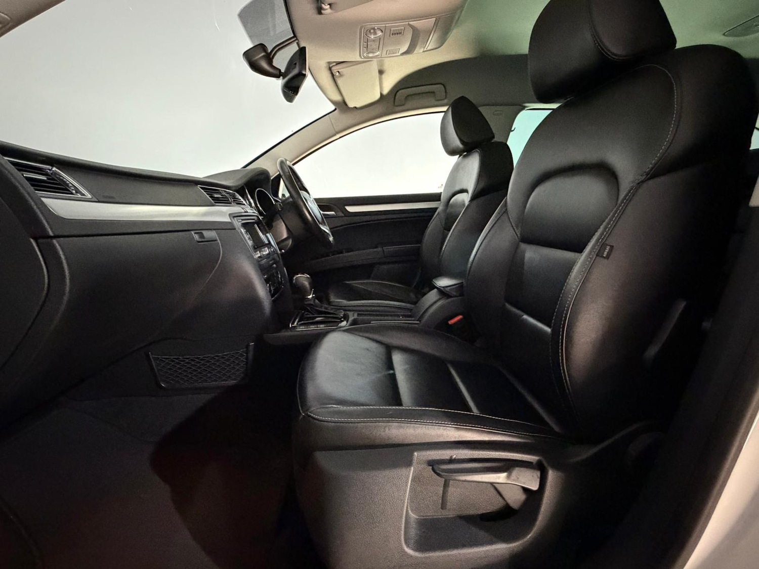 Used Skoda Superb 2014 for sale - 76327860: Photo 16