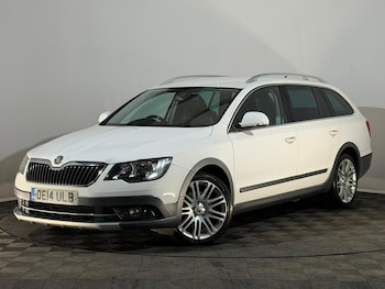 Used Skoda Superb 2014 for sale - 76327860: Photo