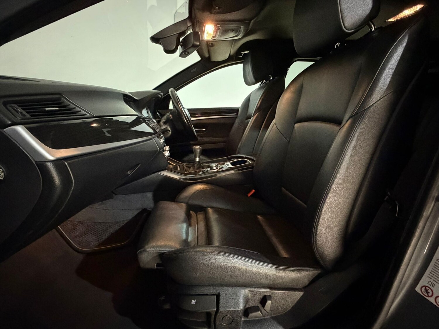 Used BMW 5 Series 2011 for sale - 78121211: Photo 16