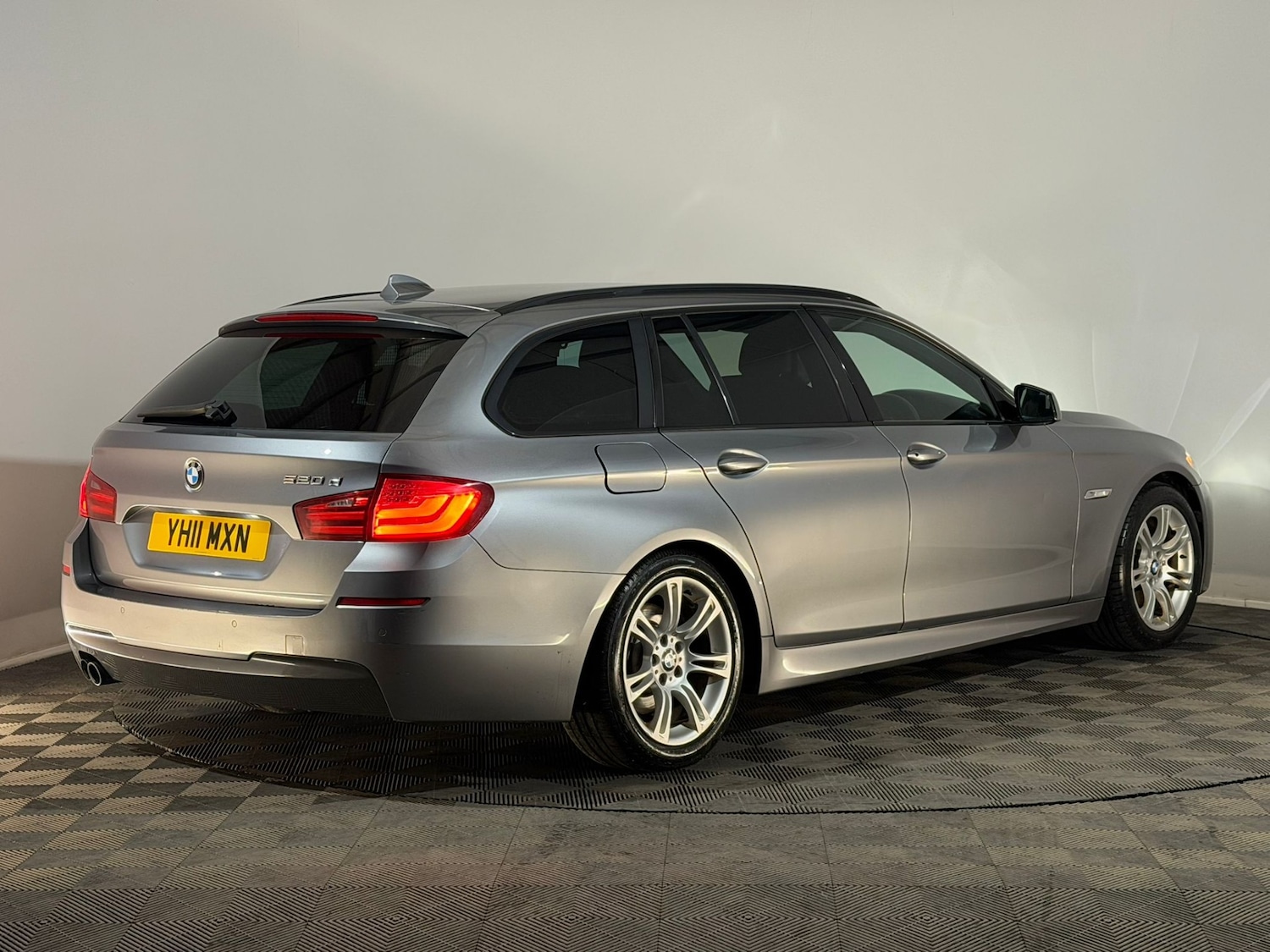 Used BMW 5 Series 2011 for sale - 78121211: Photo 6