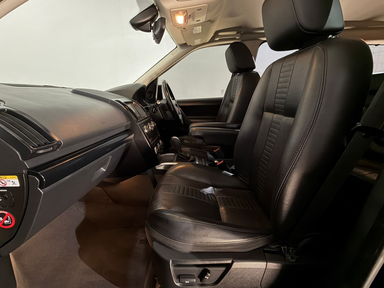 Used Land Rover Freelander 2013 for sale - 78137193: Photo 16