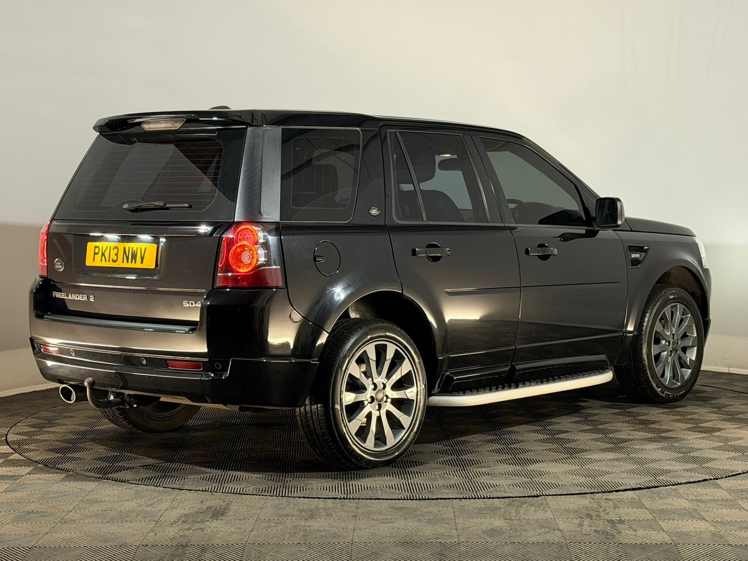 Used Land Rover Freelander 2013 for sale - 78137193: Photo 6