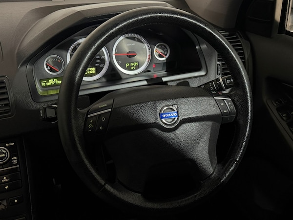 Used Volvo XC90 2011 for sale - 76312293: Photo 14