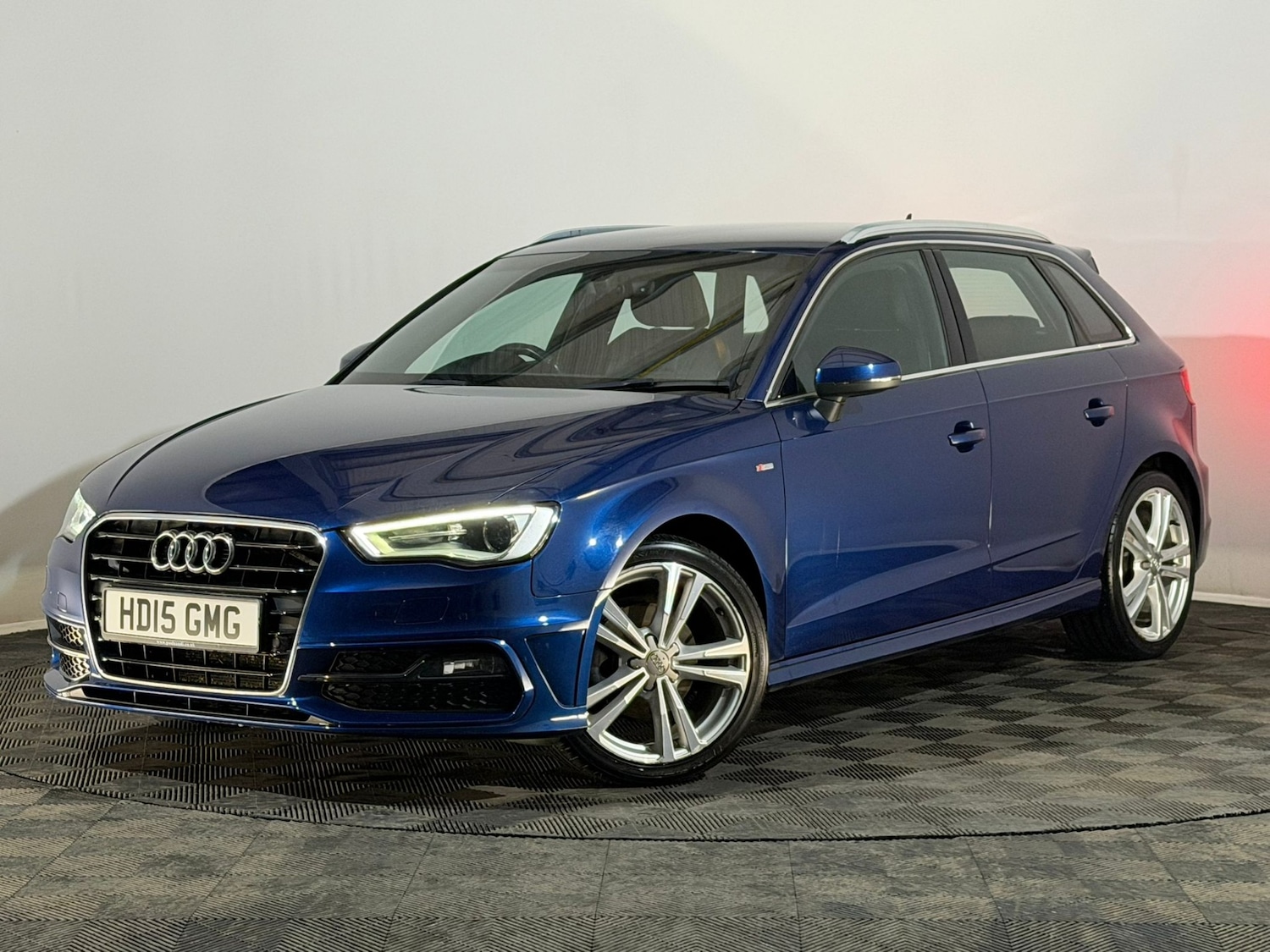 Used Audi A3 2015 for sale - 76545221: Photo 3