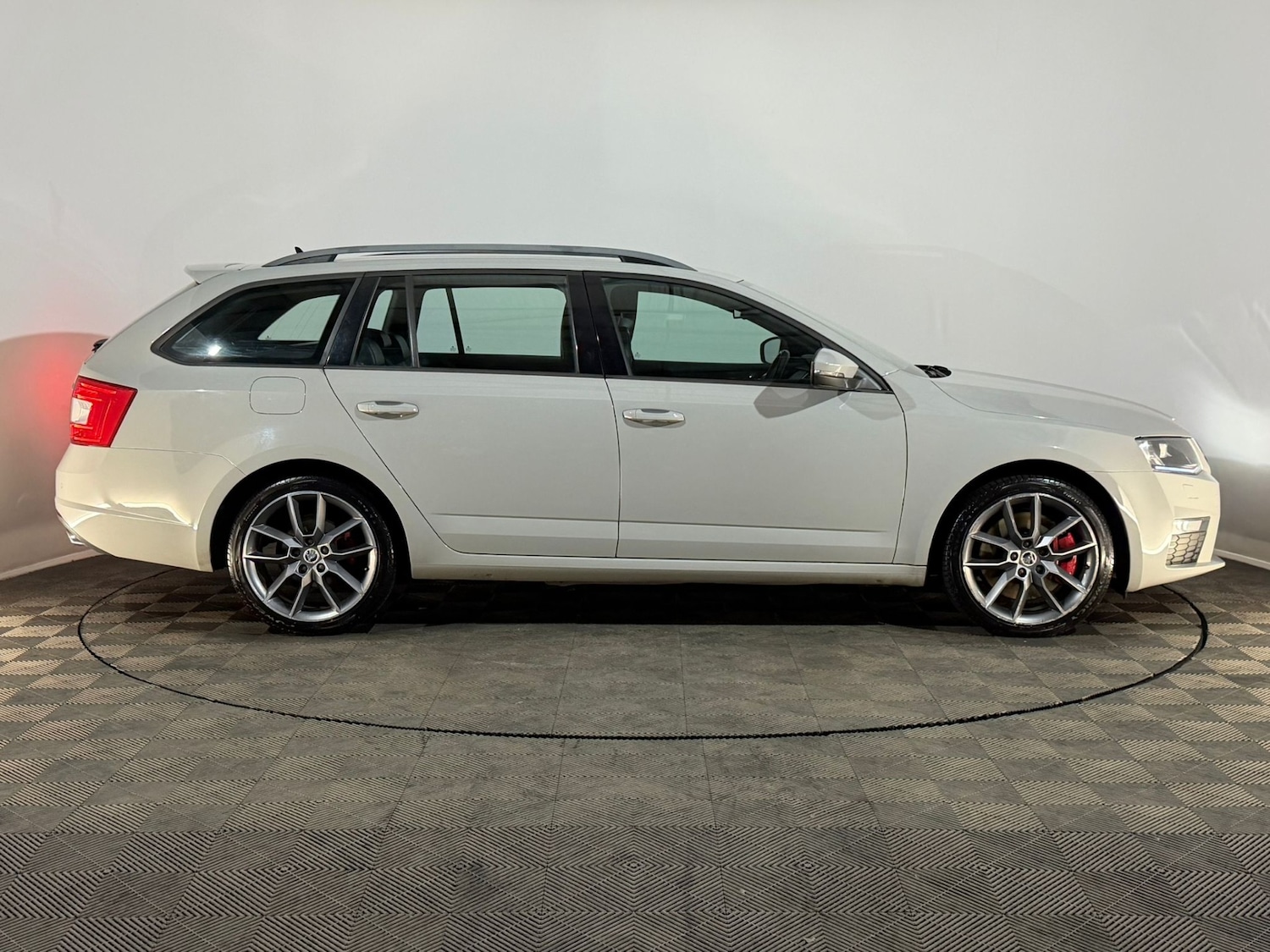 Used Skoda Octavia 2015 for sale - 77979823: Photo 4