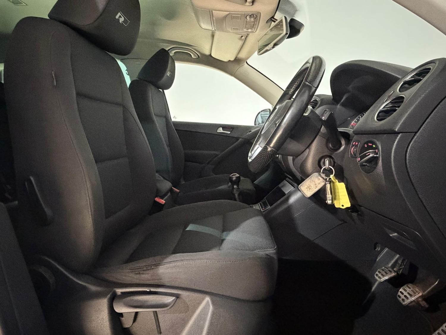 Used Volkswagen Tiguan 2011 for sale - 78121228: Photo 16