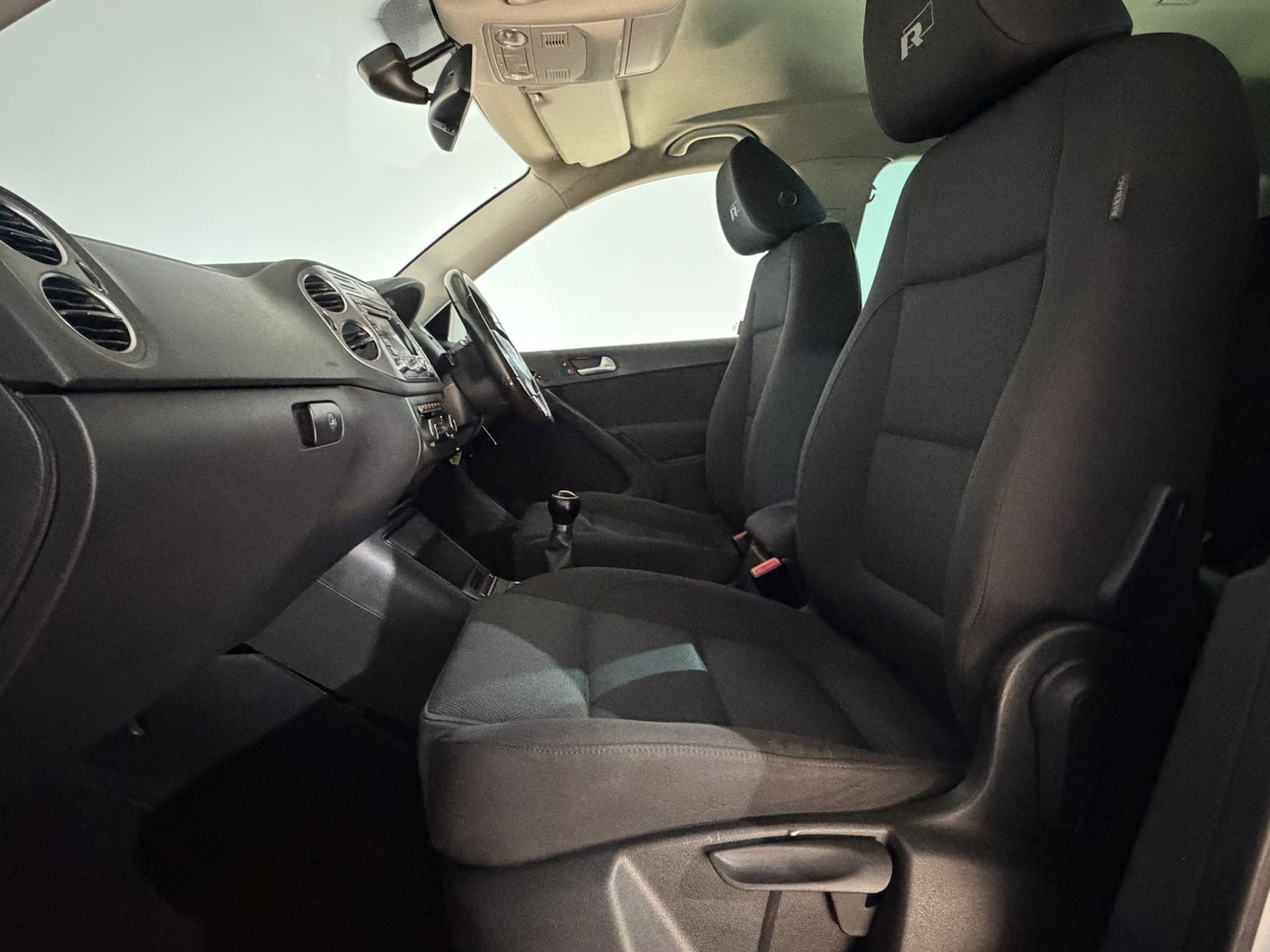 Used Volkswagen Tiguan 2011 for sale - 78121228: Photo 17