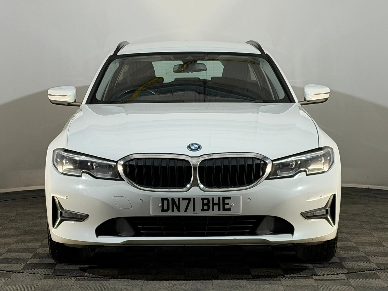 Used BMW 3 Series 2021 for sale - 77599771: Photo 2