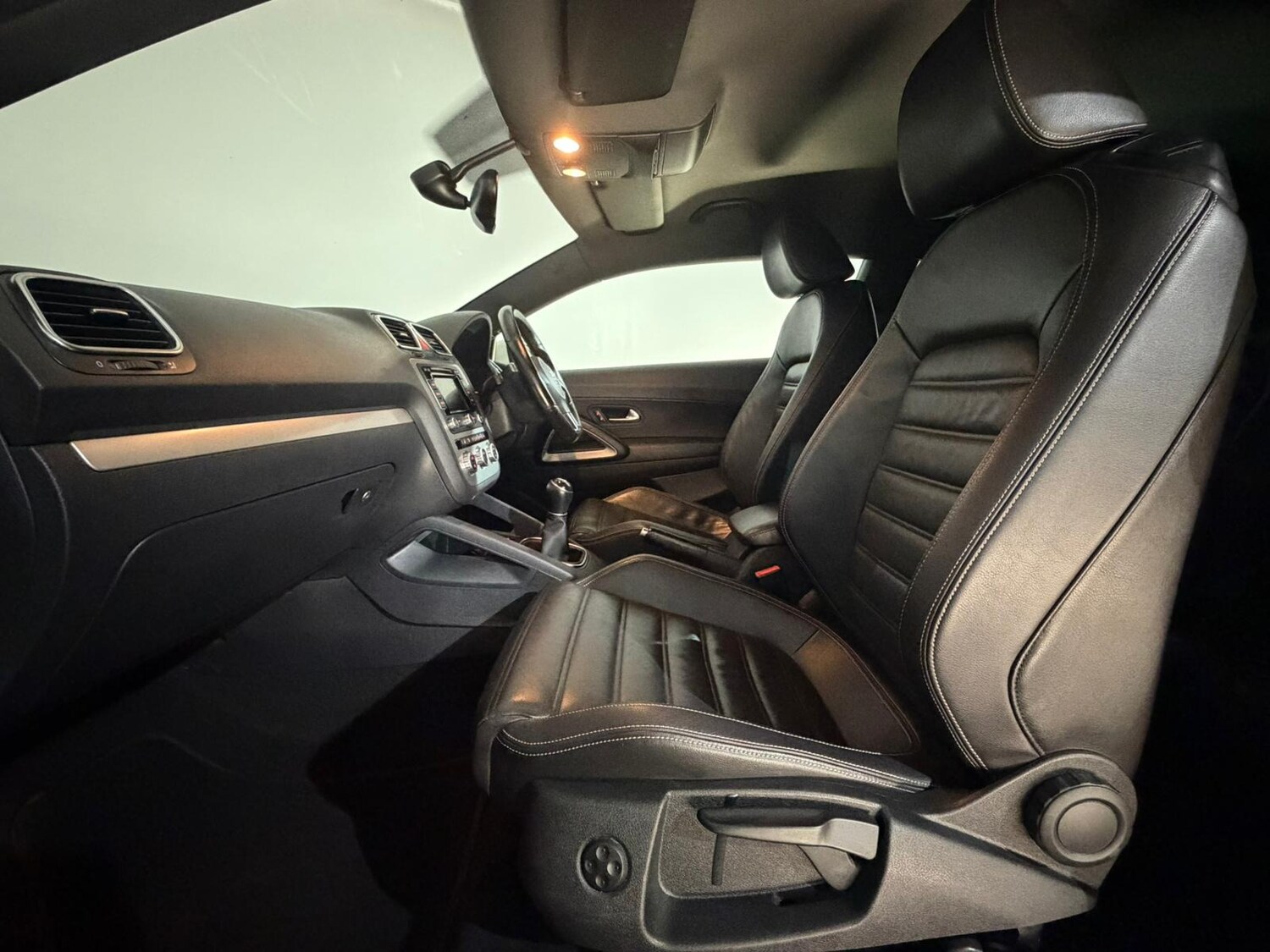 Used Volkswagen Scirocco 2012 for sale - 77873534: Photo 17