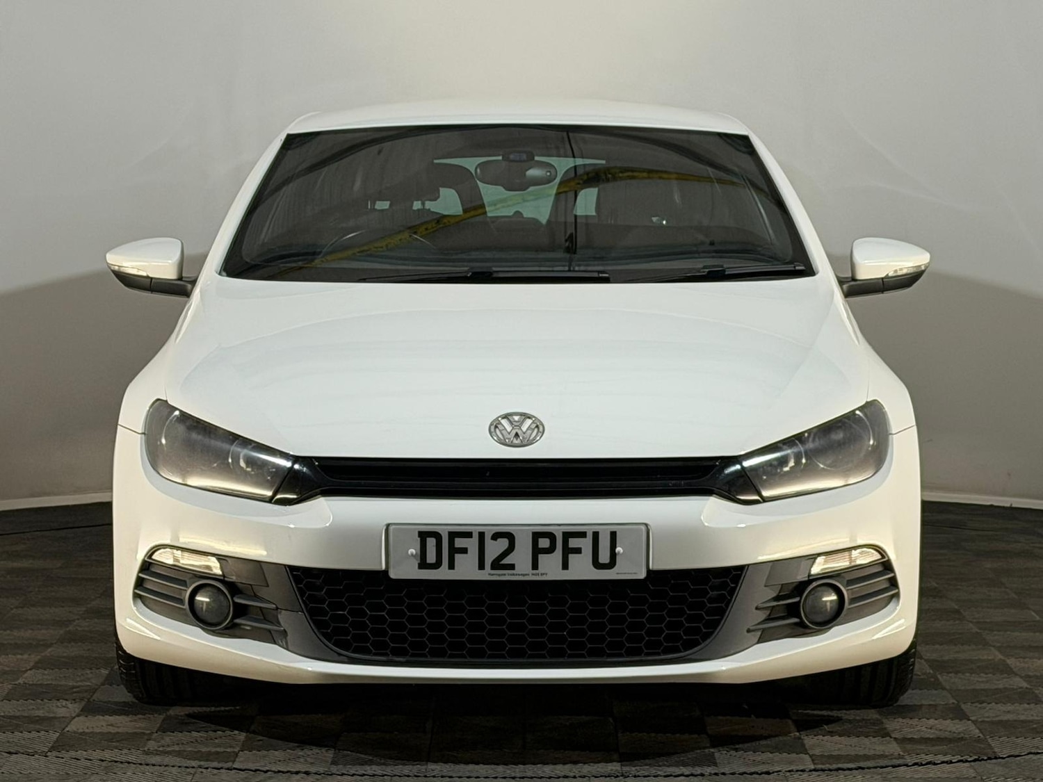 Used Volkswagen Scirocco 2012 for sale - 77873534: Photo 2