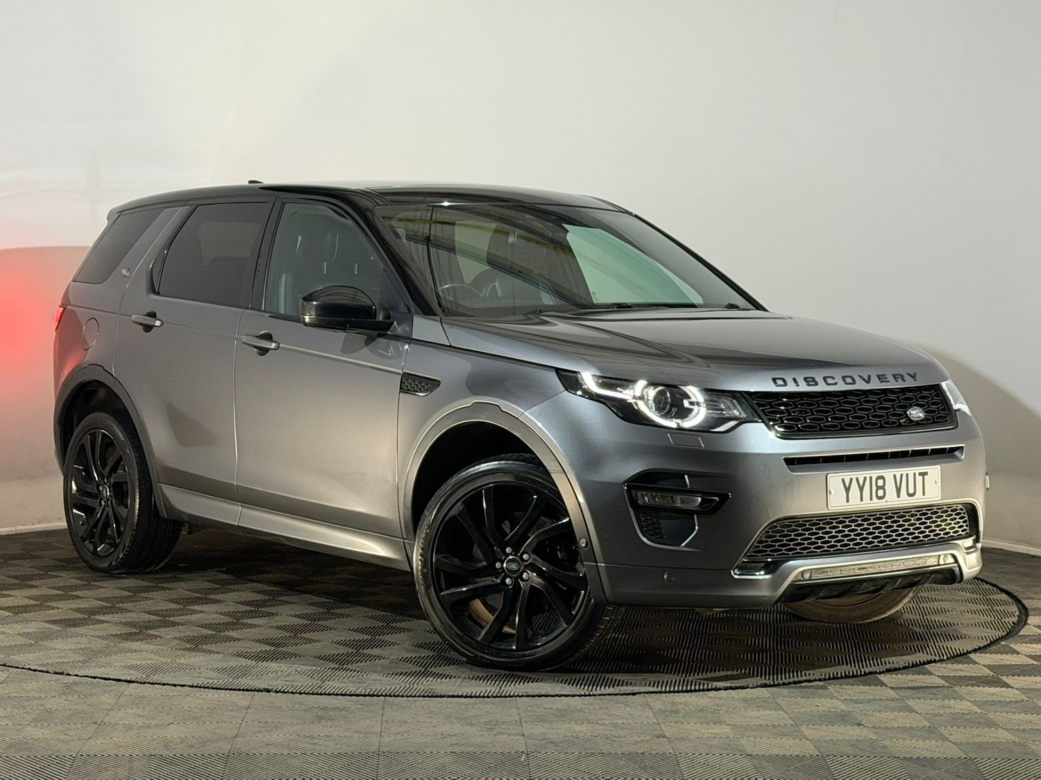 Used Land Rover Discovery Sport 2018 for sale - 78060459: Photo 1