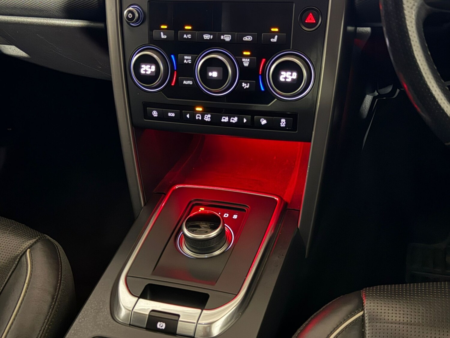 Used Land Rover Discovery Sport 2018 for sale - 78060459: Photo 15