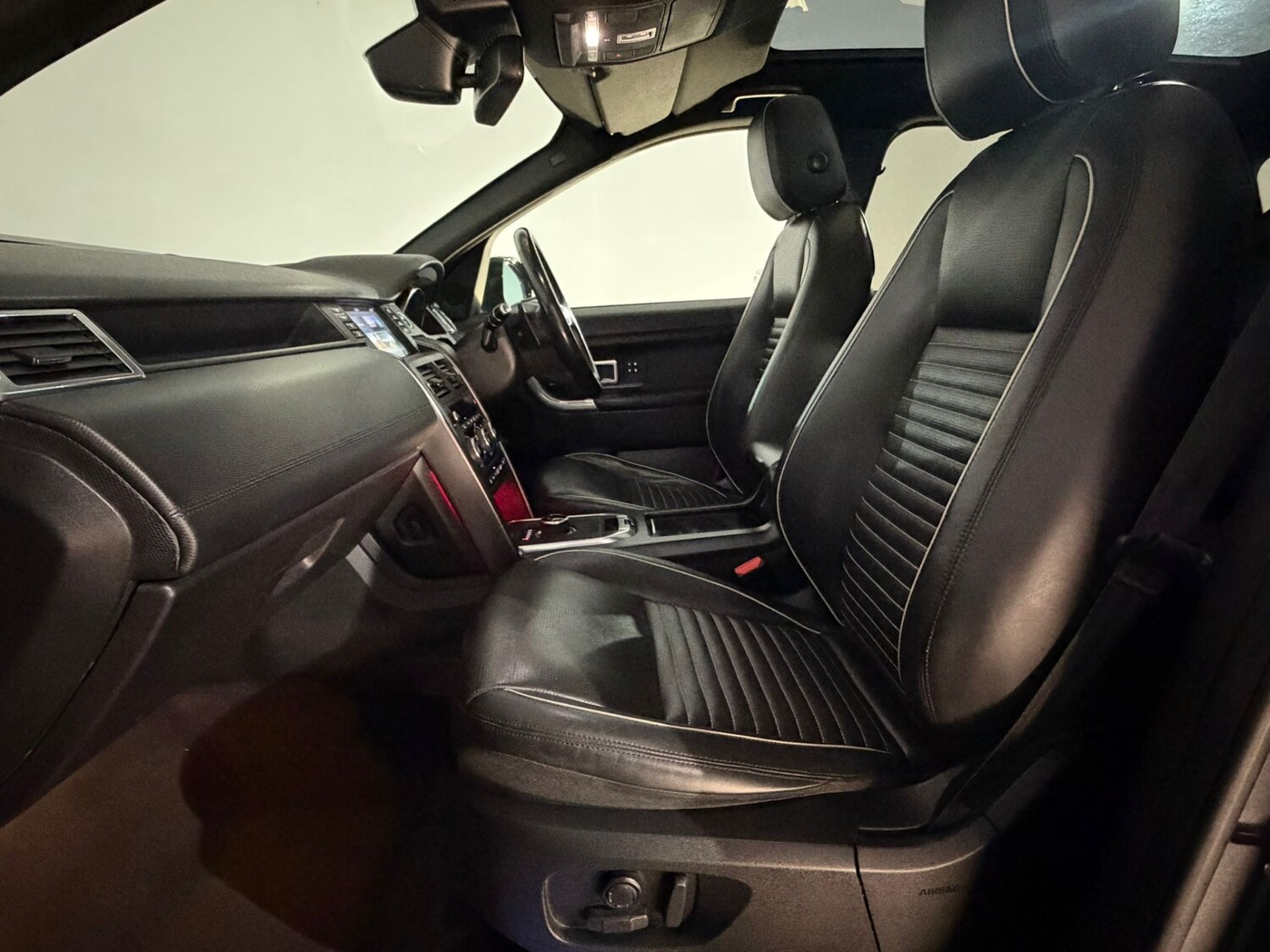 Used Land Rover Discovery Sport 2018 for sale - 78060459: Photo 18