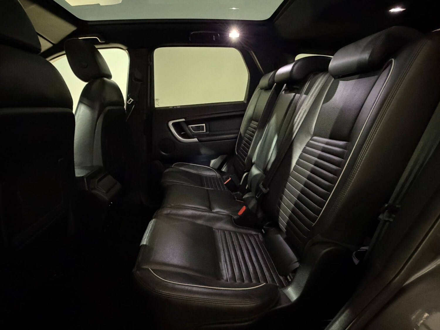 Used Land Rover Discovery Sport 2018 for sale - 78060459: Photo 21