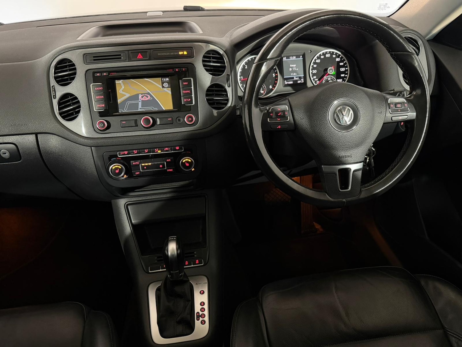 Used Volkswagen Tiguan 2013 for sale - 77725488: Photo 12