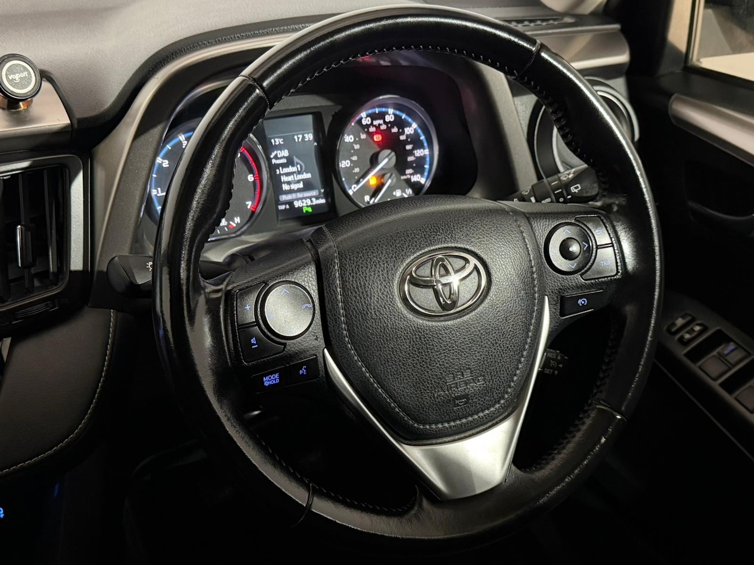 Used Toyota RAV4 2016 for sale - 76518474: Photo 13