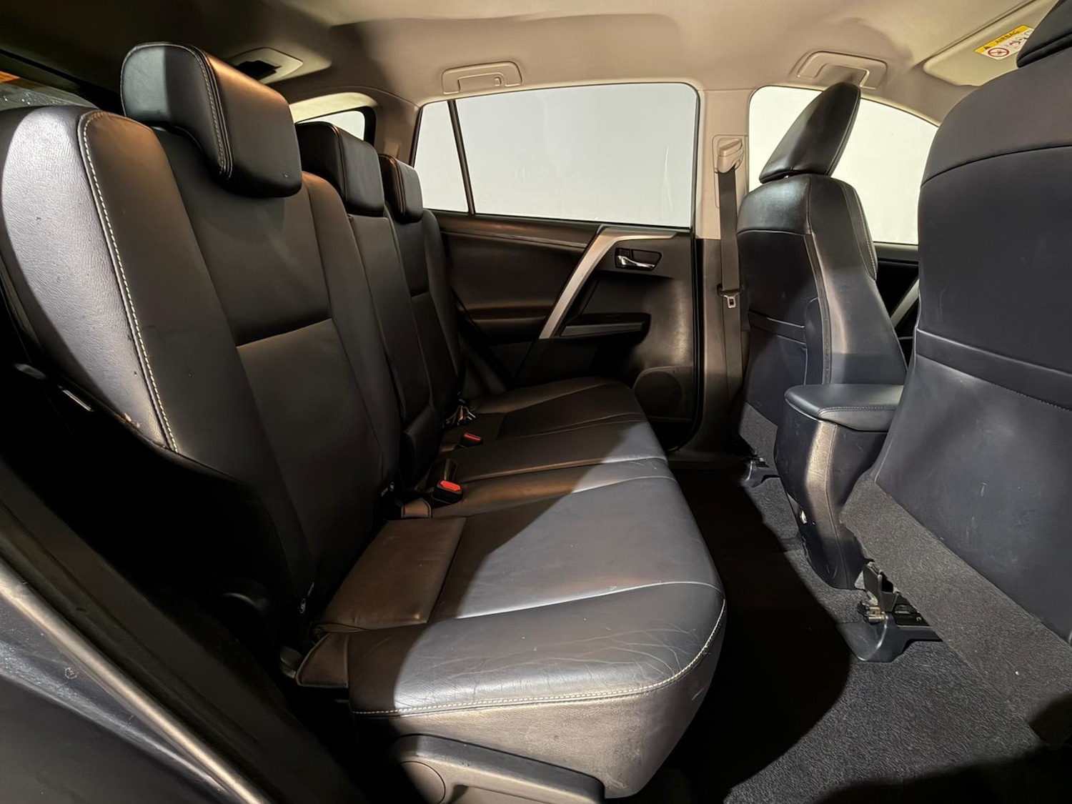 Used Toyota RAV4 2016 for sale - 76518474: Photo 18