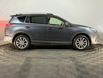 Used Toyota RAV4 2016 for sale - 76518474: Photo