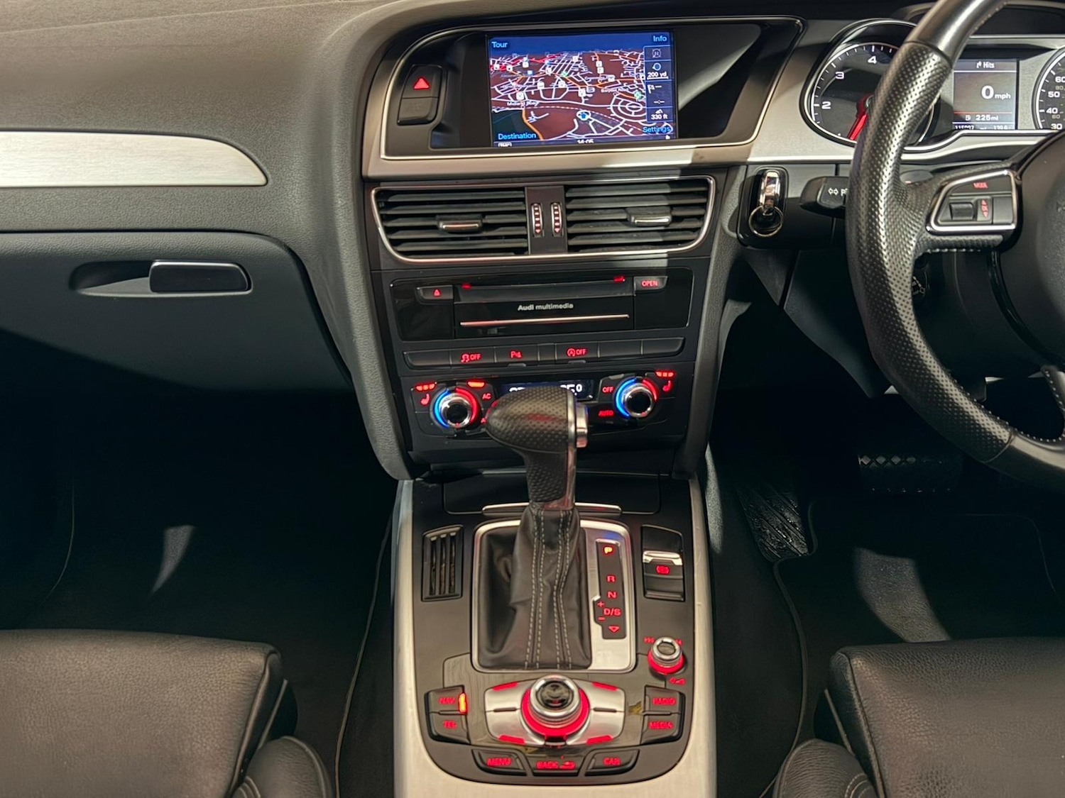 Used Audi A4 2013 for sale - 77698506: Photo 14