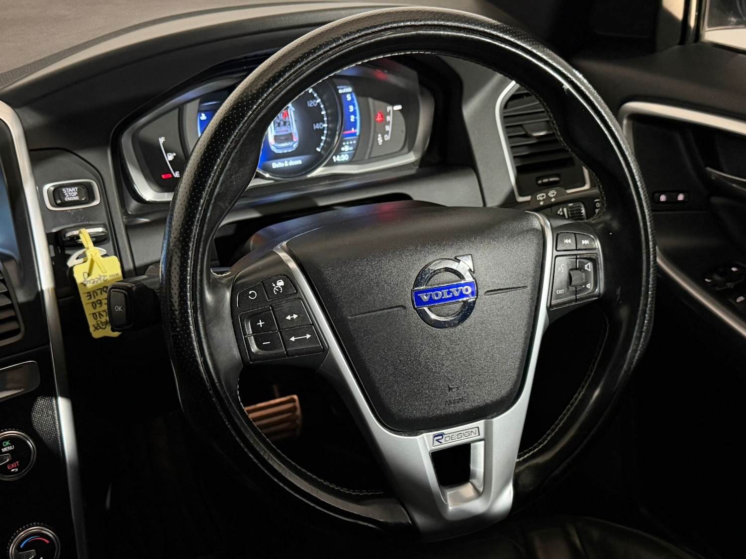 Used Volvo XC60 2015 for sale - 78048994: Photo 13