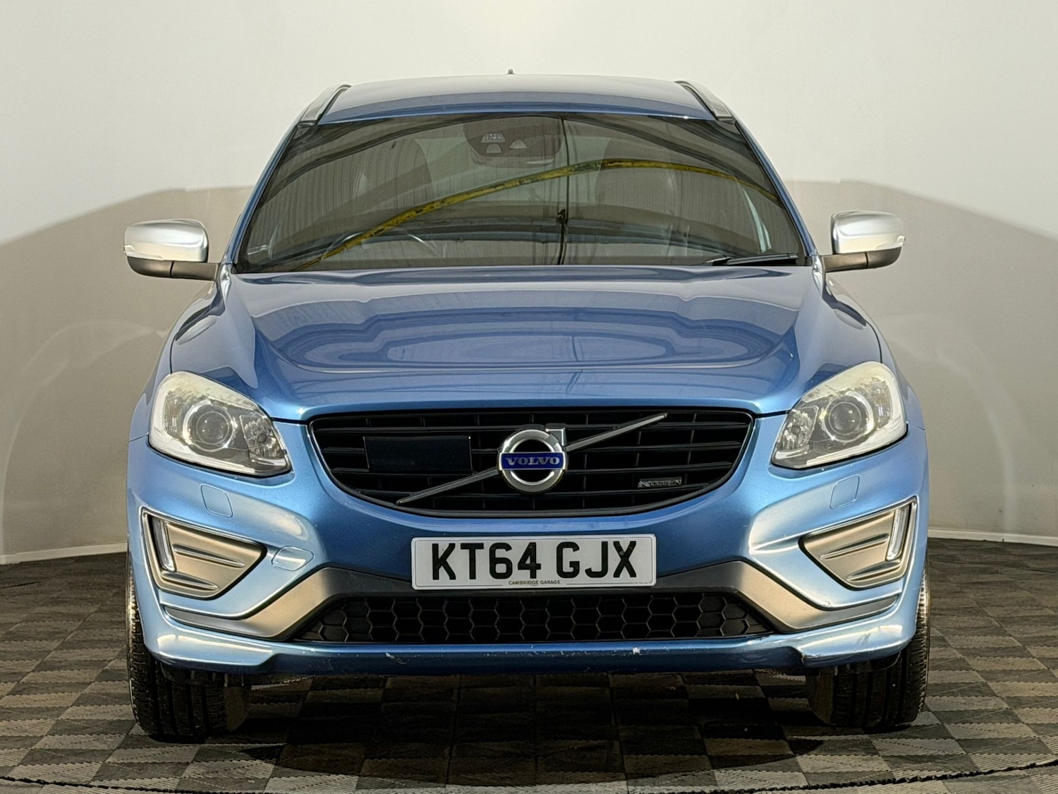 Used Volvo XC60 2015 for sale - 78048994: Photo 2