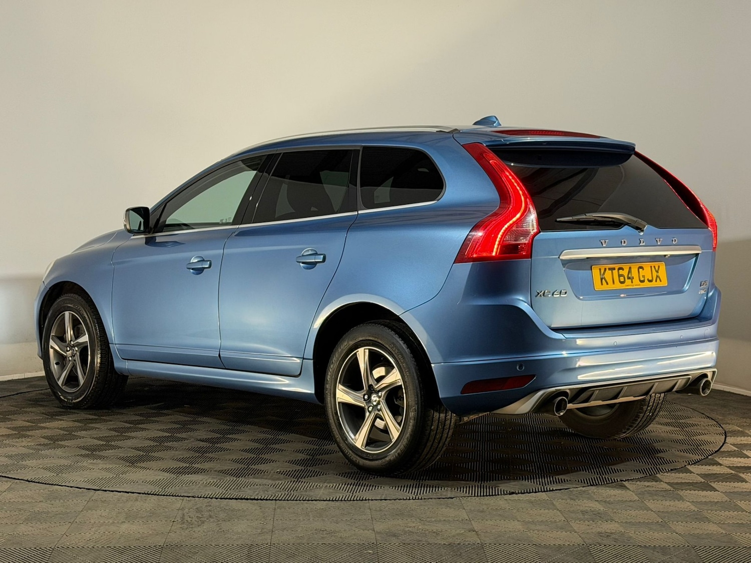 Used Volvo XC60 2015 for sale - 78048994: Photo 9