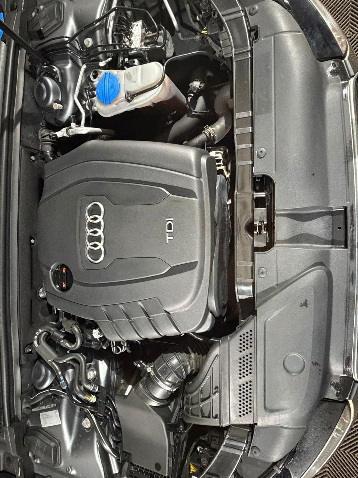 Used Audi A4 2014 for sale - 78060450: Photo 10