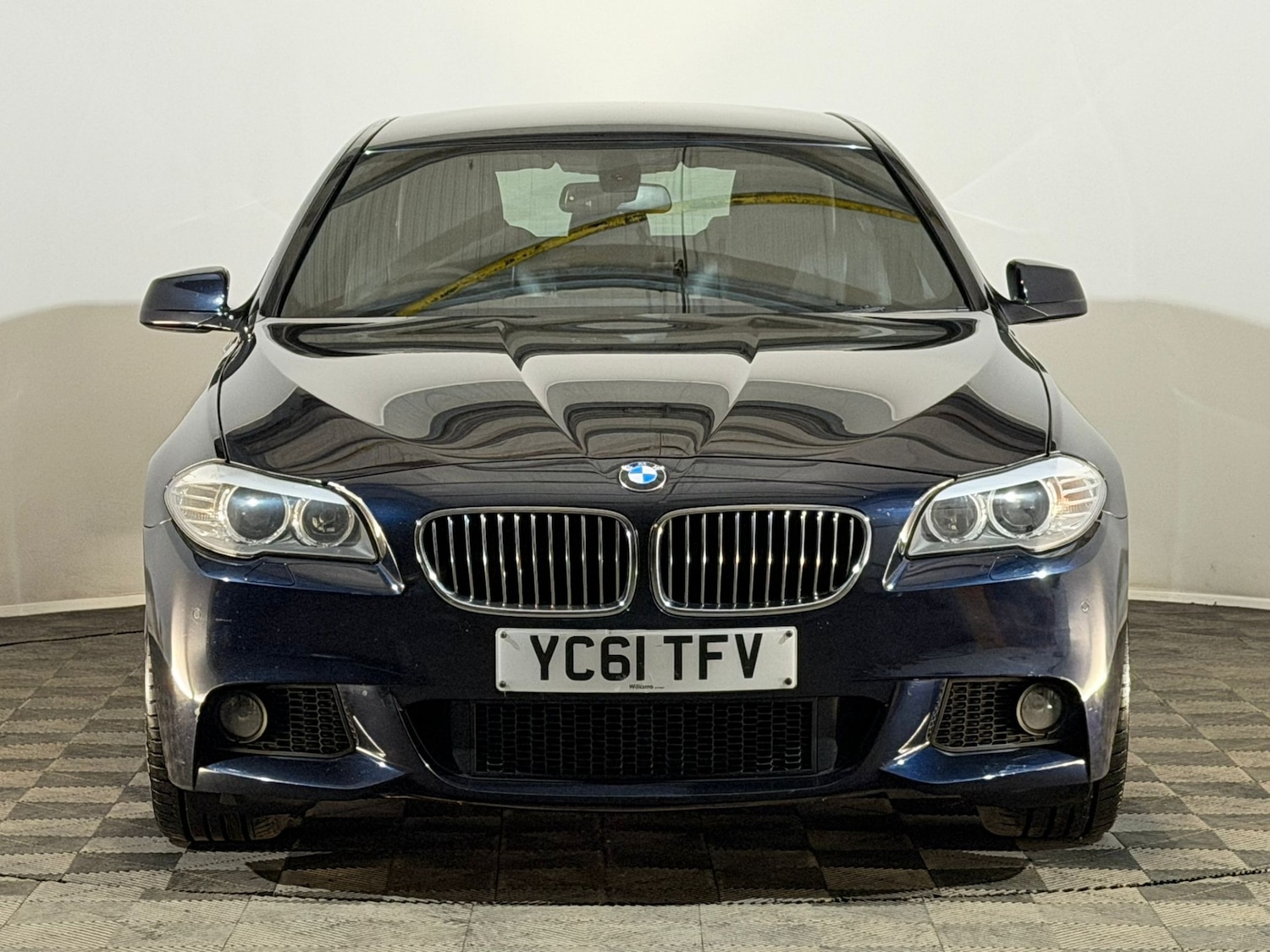 Used BMW 5 Series 2011 for sale - 78088759: Photo 2